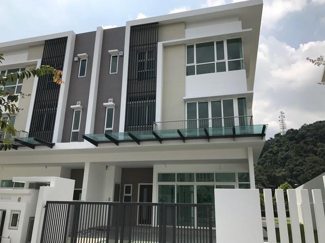 the Rafflesia hill Damansara semi detached villas