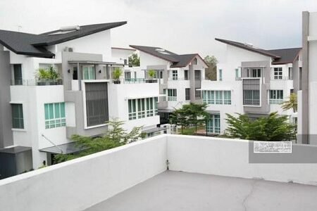 The glove waterscape villas, Bungalow in Petaling Jaya Selangor