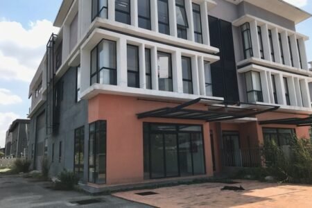 Balakong Semi-D Factory for sale Selangor