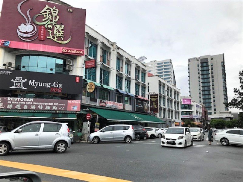 Bandar Puteri Puchong shop for rent Selangor .