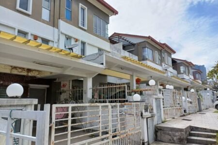 D’Alpinia Puchong Landed Townhouse for sale
