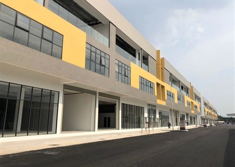 Subang Jaya Warehouse cum factory for sale or rent