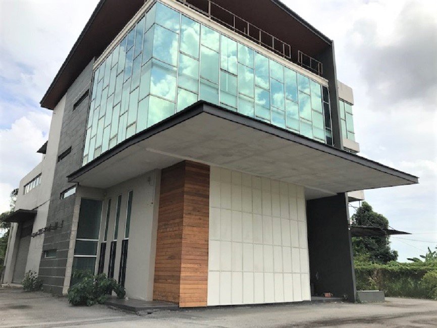 latitude USJ 19 factory for sale Selangor 