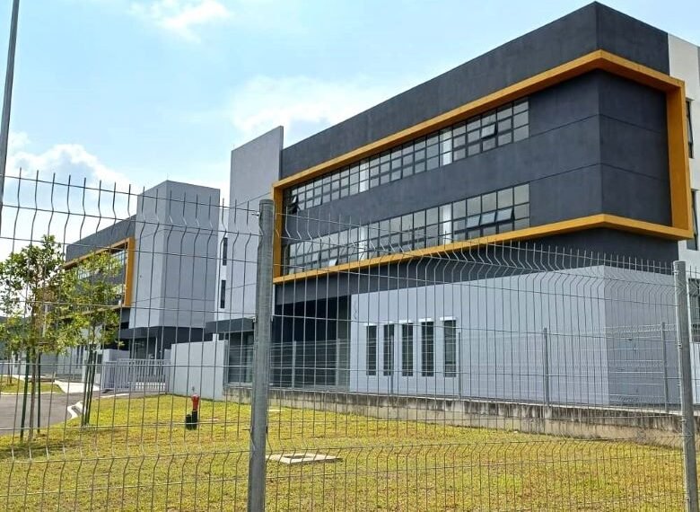 XME Business Park, Nilai @ Factory for rent