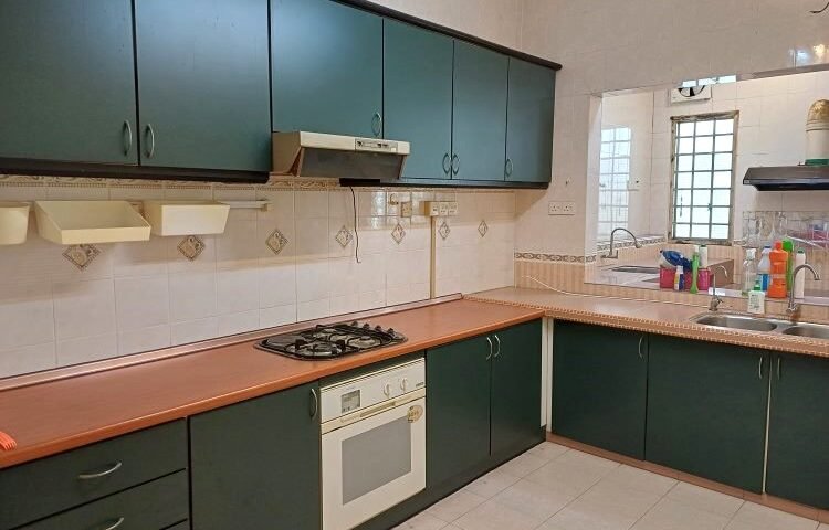 Bandar Kinrara Bk5, 2 story house for sale, Puchong Selangor