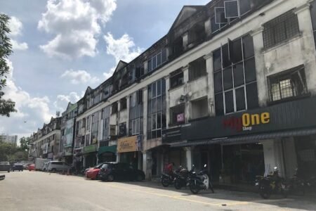Taman Medan Shop for Sale, Petaling Jaya Selangor