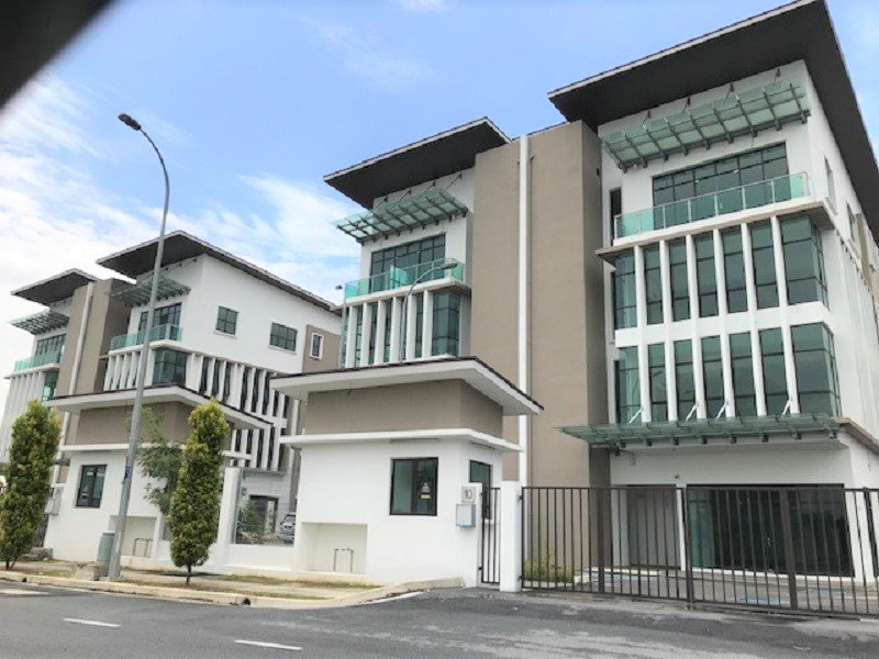 Hicom Glenmarie industrial park Shah Alam Selangor semi-d factory for rent