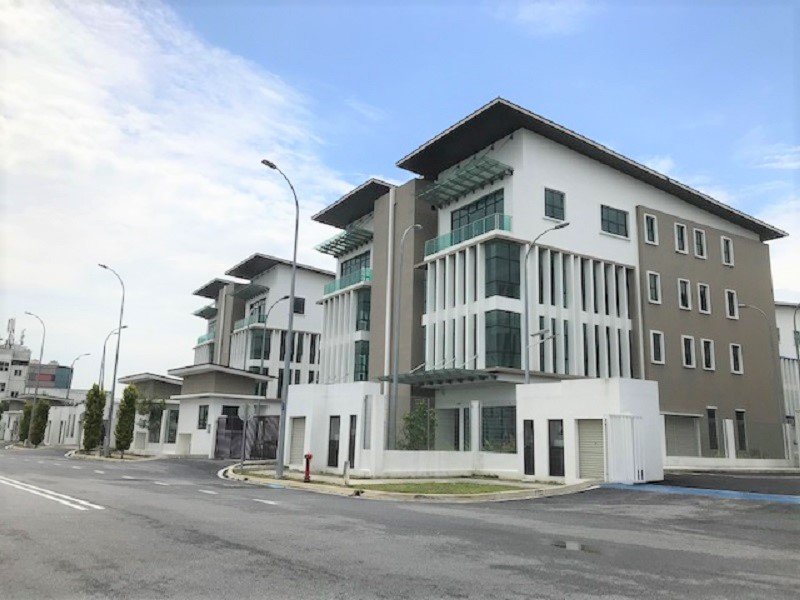 Hicom glenmarie industrial park shah alam Selangor semi d factory for rent